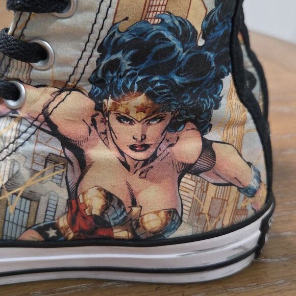 Converse Wonder Woman Limited Edition DC Colab Chuck Taylor high top shoes 7W/5M - Picture 5 of 11
